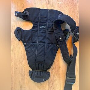 BabyBjörn Black Baby Mini Carrier